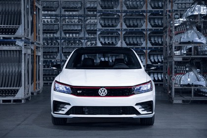 2018 Volkswagen Passat GT - USA version 7