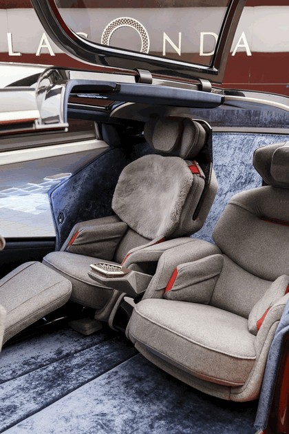2018 Aston Martin Lagonda Vision concept 36
