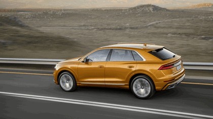 2018 Audi Q8 2