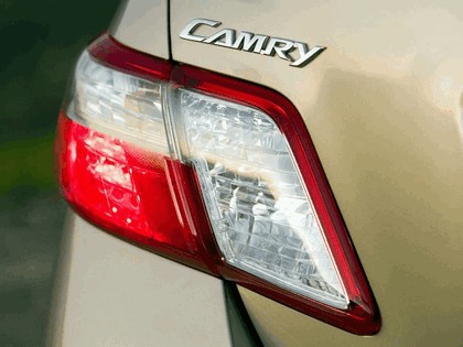 2007 Toyota Camry hybrid 31