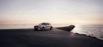 2018 Volvo S60 Momentum 2