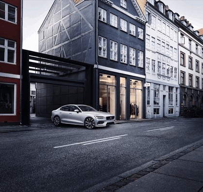 2018 Volvo S60 Momentum 4