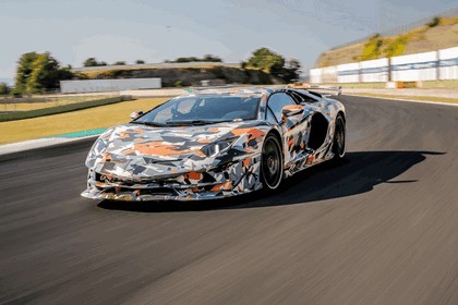2018 Lamborghini Aventador SVJ - Nürburgring record 1
