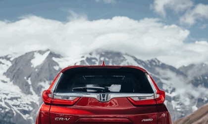 2018 Honda CR-V 8