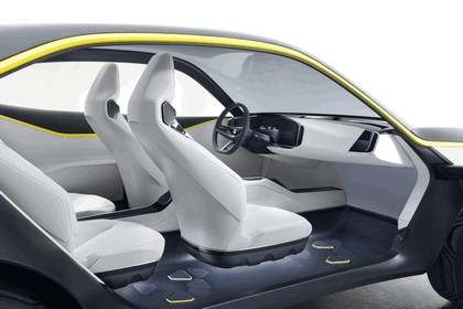 2018 Vauxhall GT X Experimental concept 11