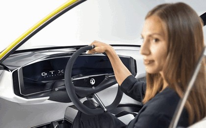 2018 Vauxhall GT X Experimental concept 14