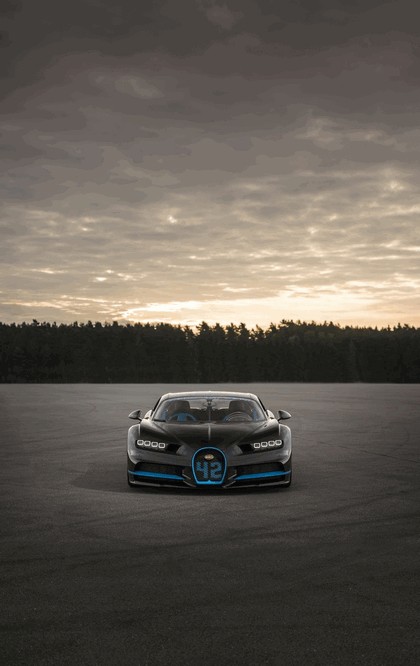 2017 Bugatti Chiron ( 0-400-0 ) 4