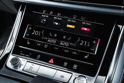 2019 Audi Q8 - UK version 122