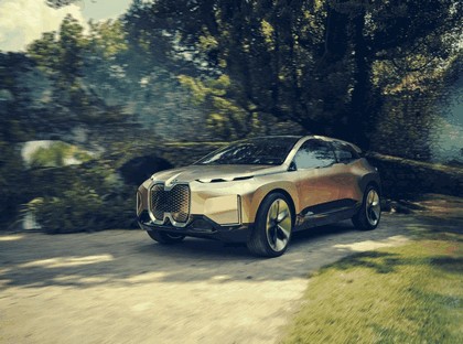 2018 BMW Vision iNEXT 1