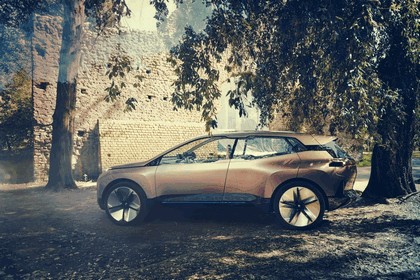 2018 BMW Vision iNEXT 7