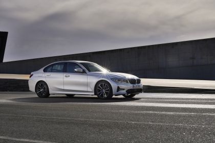 2019 BMW 3er ( G20 ) Sport Line 32