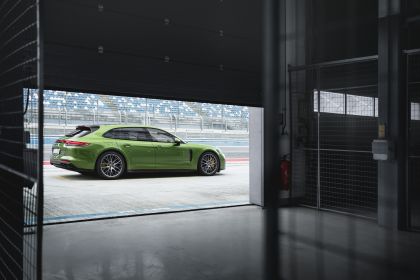 2018 Porsche Panamera GTS Sport Turismo 8
