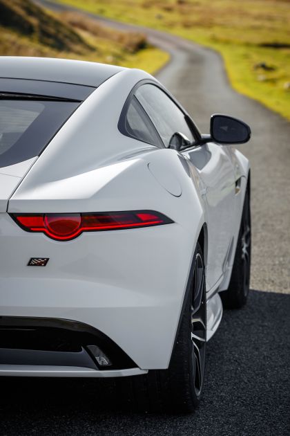 2018 Jaguar F-Type Chequered Flag edition 12