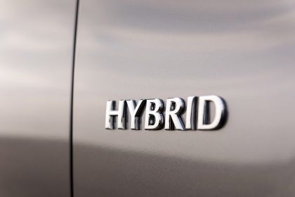 2015 Infiniti Q70 Hybrid - UK version 42