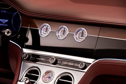 2019 Bentley Continental GT convertible 42