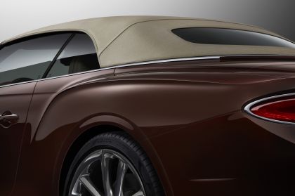 2019 Bentley Continental GT convertible 45