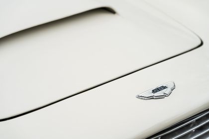 2018 Aston Martin Heritage EV concept 11