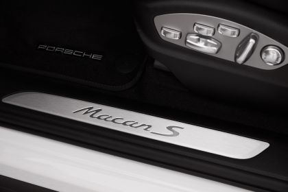 2019 Porsche Macan S 198
