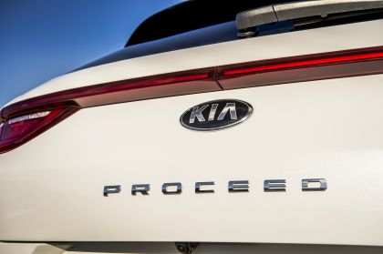 2019 Kia ProCeed 1.6 T-GDi GT - UK version 53
