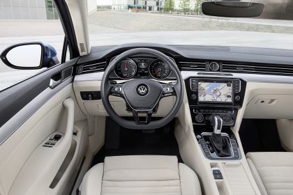 2020 Volkswagen Passat variant GTE 15