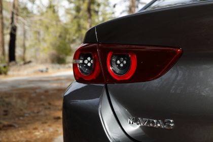 2019 Mazda 3 sedan - USA version 32