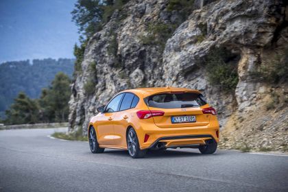 2020 Ford Focus ST 34