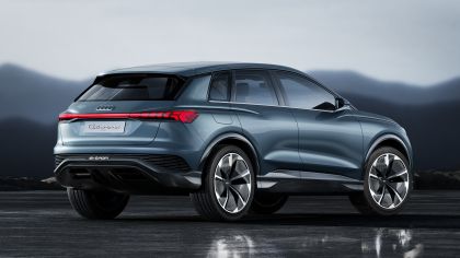 2019 Audi Q4 e-tron concept 3