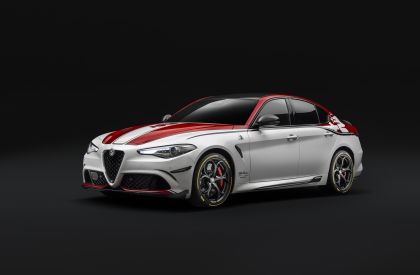 2019 Alfa Romeo Giulia Quadrifoglio Alfa Romeo Racing 4