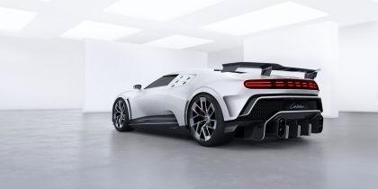 2020 Bugatti Centodieci 3