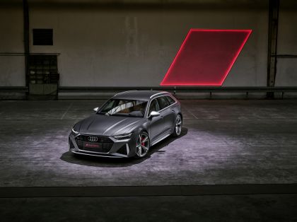 2020 Audi RS 6 Avant 42
