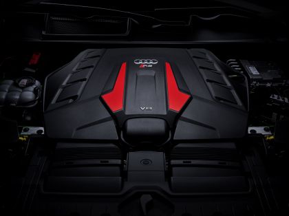 2020 Audi RS Q8 16