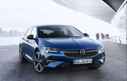 2020 Opel Insignia Grand Sport 1