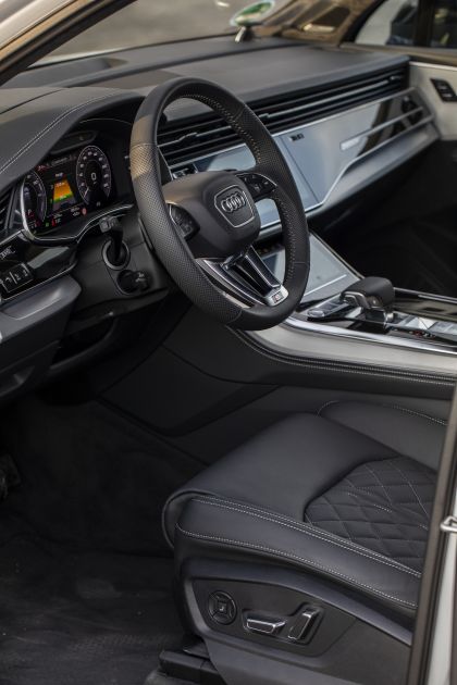 2020 Audi Q7 TFSI e quattro 37
