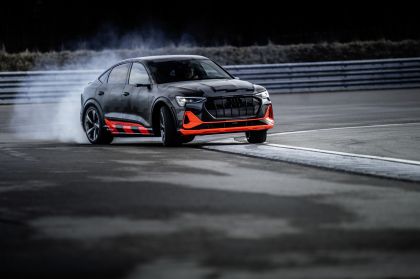 2020 Audi e-Tron Sportback S concept 32