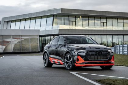 2020 Audi e-Tron Sportback S concept 43