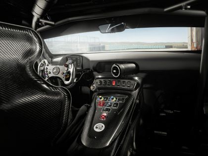 2020 Mercedes-AMG GT4 7