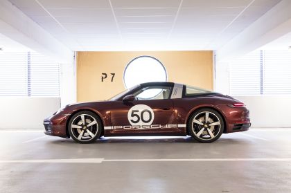 2020 Porsche 911 ( 992 ) Targa 4S Heritage Design Edition  17