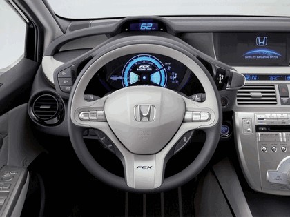 2009 Honda FCX Clarity - Europe version 18