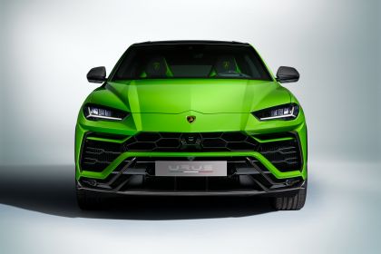 2021 Lamborghini Urus Pearl Capsule 4