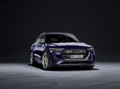 2021 Audi e-tron S 43