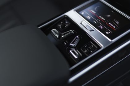 2020 Audi A8 L 60 TFSI e quattro - UK version 126