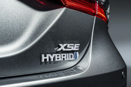 2021 Toyota Camry XSE Hybrid 6