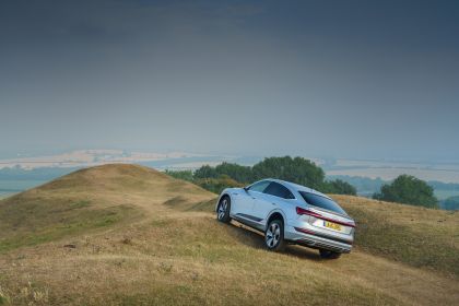 2020 Audi e-tron Sportback - UK version 21