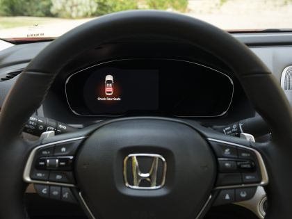 2021 Honda Accord Hybrid - USA version 19