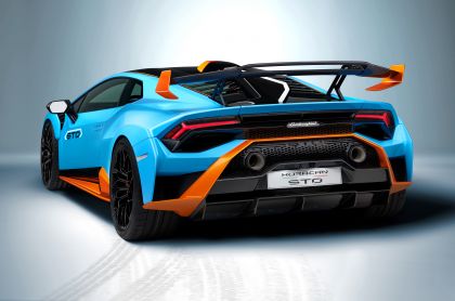 2021 Lamborghini Huracán STO 3
