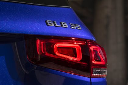 2021 Mercedes-AMG GLB 35 4Matic - USA version 25