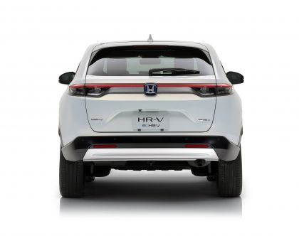 2021 Honda HR-V e:HEV - UK version 3