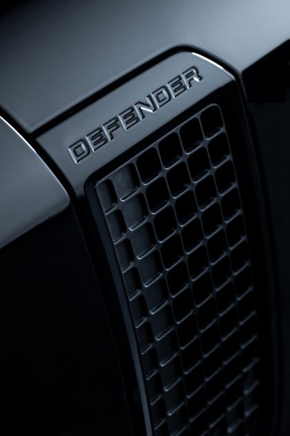2022 Land Rover Defender 90 V8 74