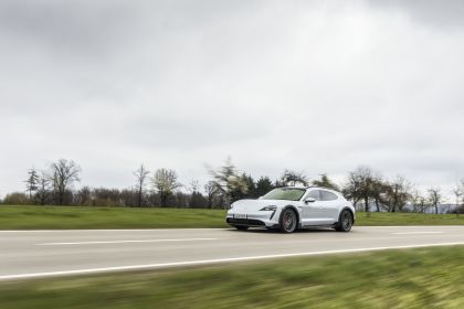 2022 Porsche Taycan 4S Cross Turismo 41