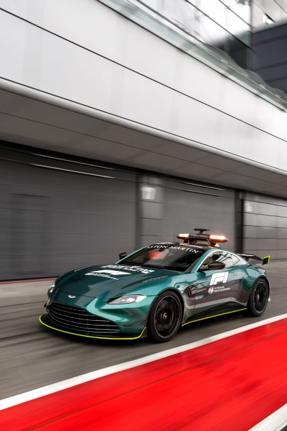 2021 Aston Martin Vantage F1 Safety Car 7